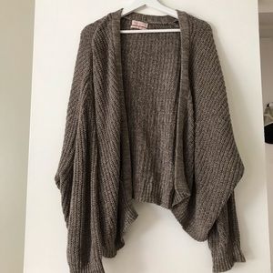 Cable knit sweater